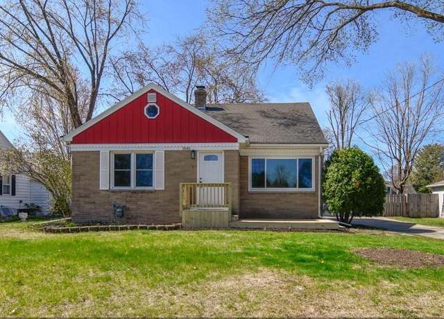 Property at 1845 Glenview Ave, Green Bay, WI 54303, 4 beds, 2 baths