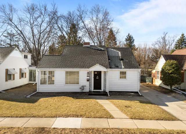 Property at 258 15th St, Fond Du Lac, WI 54935, 3 beds, 2 baths