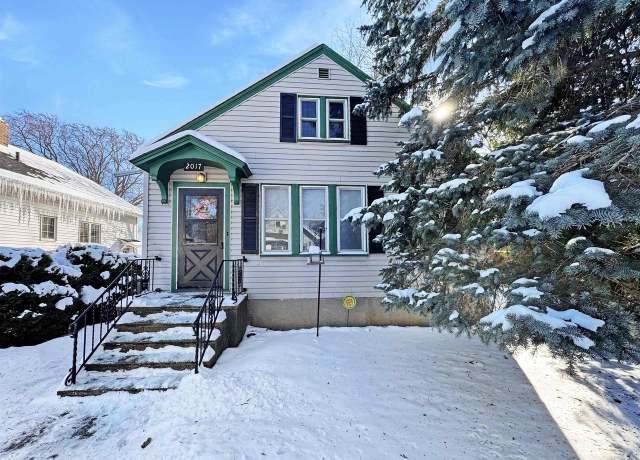 Property at 2017 Lewis St, Marinette, WI 54143, 2 beds, 1 bath
