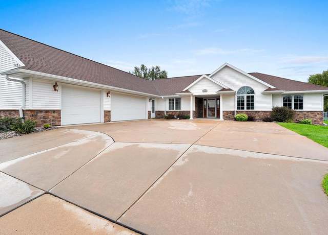 Property at 2830 Belle Plane Rd, Green Bay, WI 54313, 4 beds, 3.5 baths