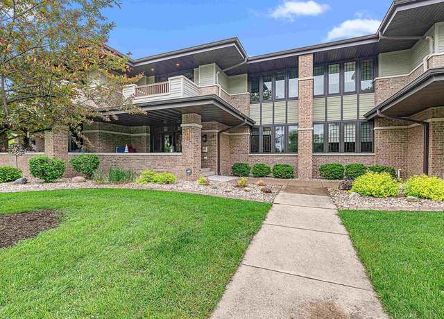 Property at 158 E Harbor View Dr, Fond Du Lac, WI 54935, 3 beds, 2.5 baths