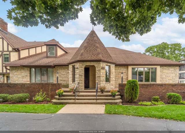 Property at 2213 Sunrise Dr, Appleton, WI 54914, 3 beds, 3 baths