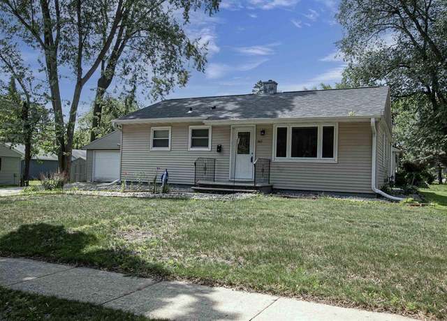Property at 502 Clover Ln, Green Bay, WI 54301, 3 beds, 1 bath