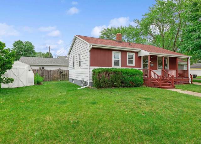 Property at 3104 16th St, Menominee, MI 49858, 2 beds, 1 bath