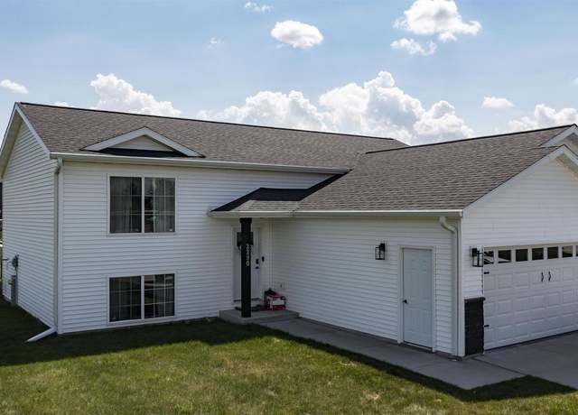 Property at 2290 Mayek Dr, Waupaca, WI 54981, 3 beds, 2 baths