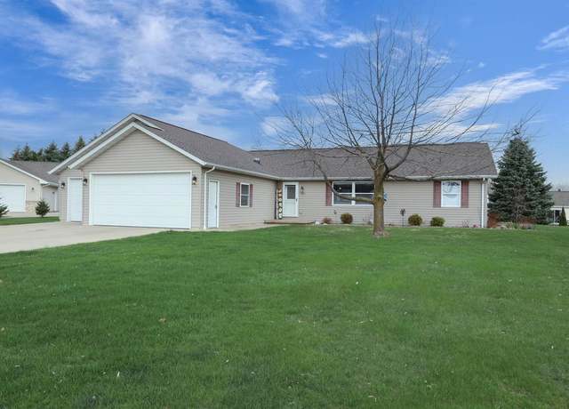 Property at 605 Field Crest Ln, Black Creek, WI 54106, 3 beds, 3 baths