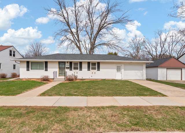 Property at 1108 Thorndale St, Green Bay, WI 54304, 3 beds, 1 bath