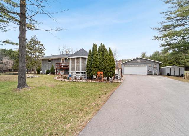 Property at E8328 County Road H, Fremont, WI 54940, 4 beds, 2.5 baths