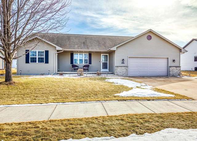 Property at 1961 Bear Paw Trl, Kaukauna, WI 54130, 3 beds, 2 baths