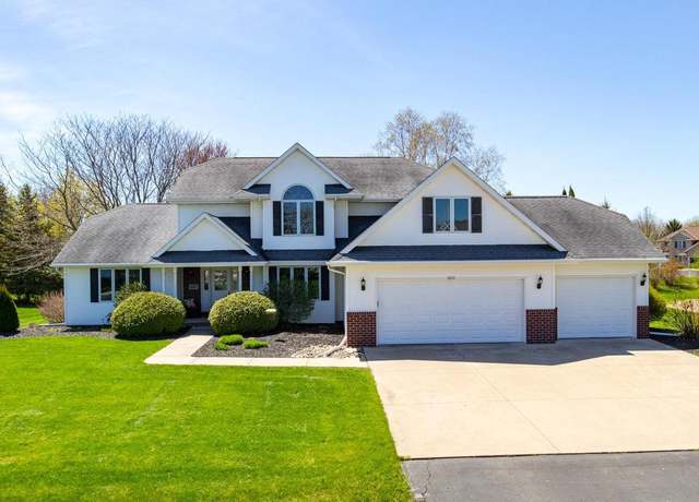 Property at 4567 Bellhaven Ln, Oshkosh, WI 54904, 4 beds, 2.5 baths