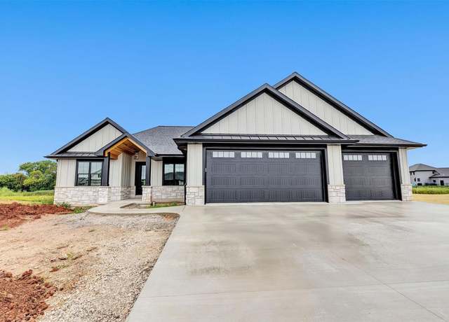 Property at 1459 Chickory Ct, De Pere, WI 54115, 3 beds, 2.5 baths