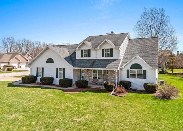 Property at 2501 Lopez Ln, Green Bay, WI 54311, 4 beds, 3.5 baths