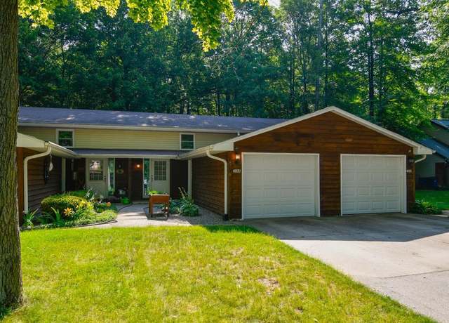 Property at 3668 S Timber Trl, Suamico, WI 54173, 2 beds, 1.5 baths