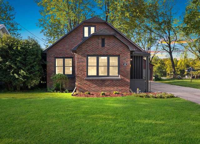 Property at 302 River Hts, Shawano, WI 54166, 3 beds, 1 bath