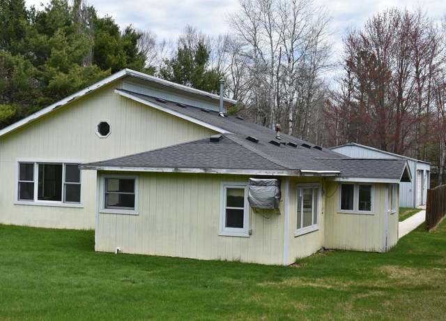 Property at 15292 Brook Ln, Lakewood, WI 54138, 2 beds, 2 baths