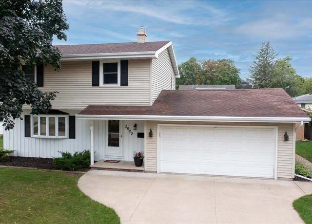 Property at 2625 Fairfield Ct, Appleton, WI 54911, 4 beds, 1.5 baths