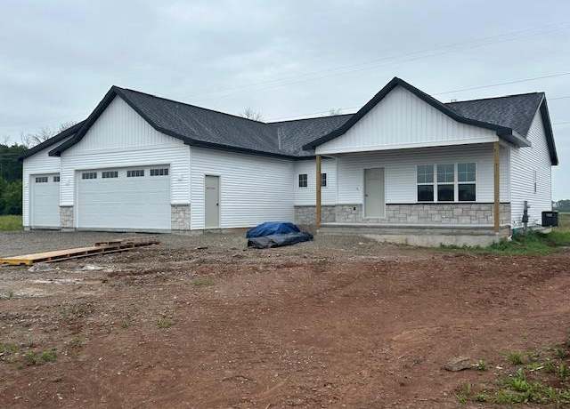 Property at 3781 E Callalilly Ln, Appleton, WI 54913, 3 beds, 2 baths