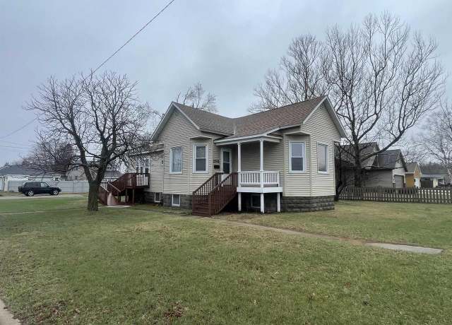Property at 2501 17th Ave, Menominee, MI 49858, 2 beds, 1 bath