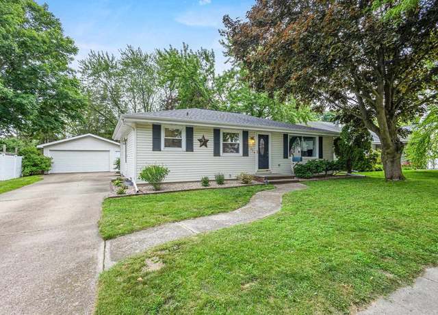Property at 931 W Lindbergh St, Appleton, WI 54914, 3 beds, 2 baths