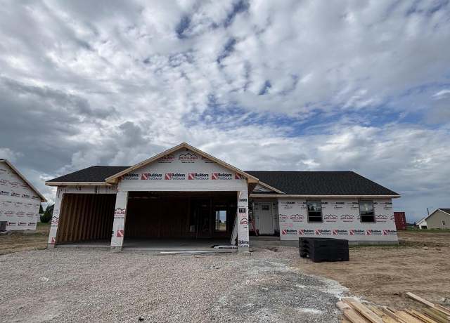Property at 712 Bessy Ln, Chilton, WI 53014, 3 beds, 2 baths
