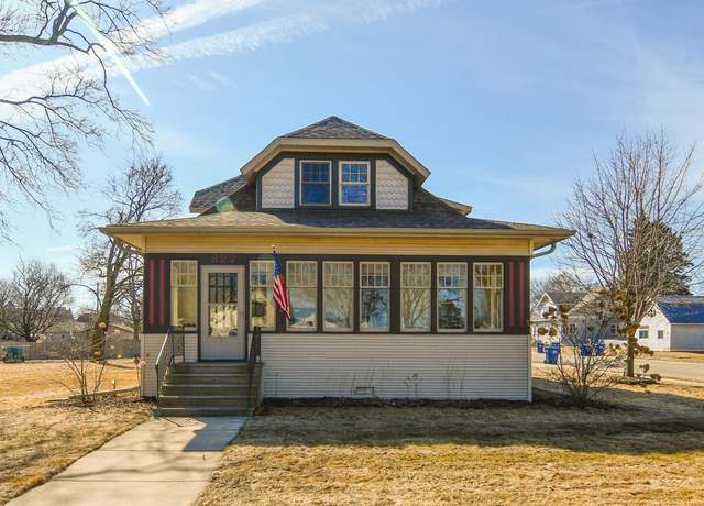 Property at 822 Center St, Kewaunee, WI 54216, 3 beds, 2 baths