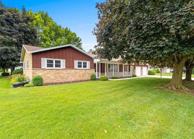 Property at 1115 Grant St, De Pere, WI 54115, 3 beds, 2.5 baths