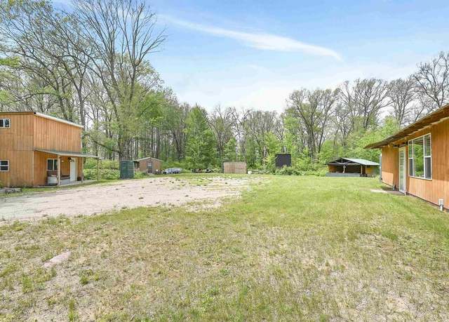 Property at W13670 Brooks Ln, Crivitz, WI 54114, 4 beds