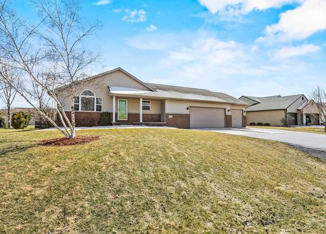 Property at 1378 Eagle Feather Trl, Neenah, WI 54956, 3 beds, 2 baths