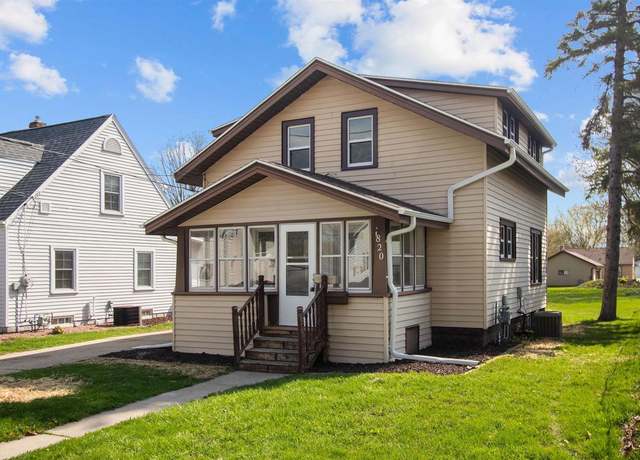 Property at 1820 S Jefferson St, Appleton, WI 54915, 3 beds, 1.5 baths