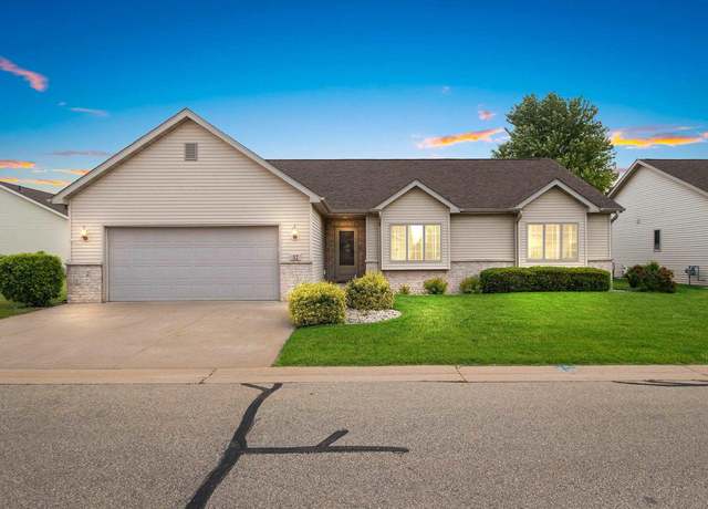 Property at 52 Penbrook Cir #47, Appleton, WI 54911, 3 beds, 2 baths