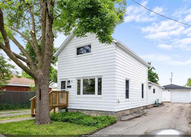 Property at 242 Michigan Ave, Oconto, WI 54153, 3 beds, 1 bath
