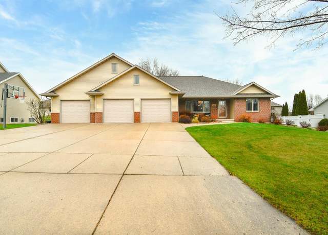 Property at 1082 Blackberry Winter Ln, De Pere, WI 54115, 5 beds, 3.5 baths