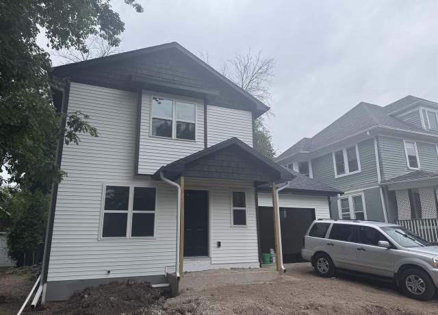 Property at 216 4th St, Neenah, WI 54956, 3 beds, 1.5 baths