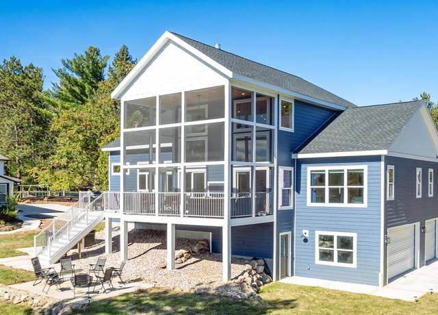 Property at W5565 Springwater Dr, Wild Rose, WI 54984, 5 beds, 5.5 baths
