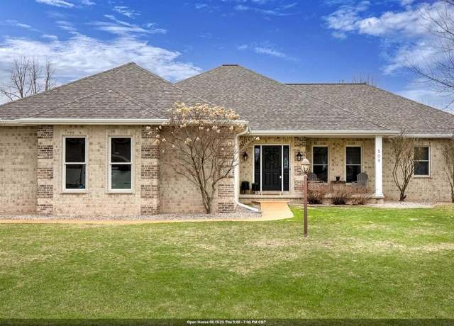 Property at 509 Royal St Pats Dr, Wrightstown, WI 54180, 3 beds, 2.5 baths