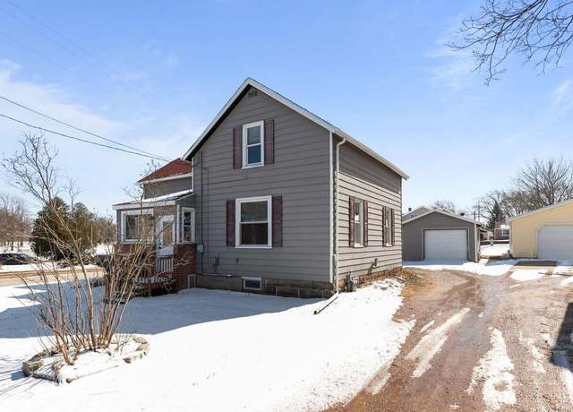 Property at 147 Park Ave, Brillion, WI 54110, 3 beds, 1 bath