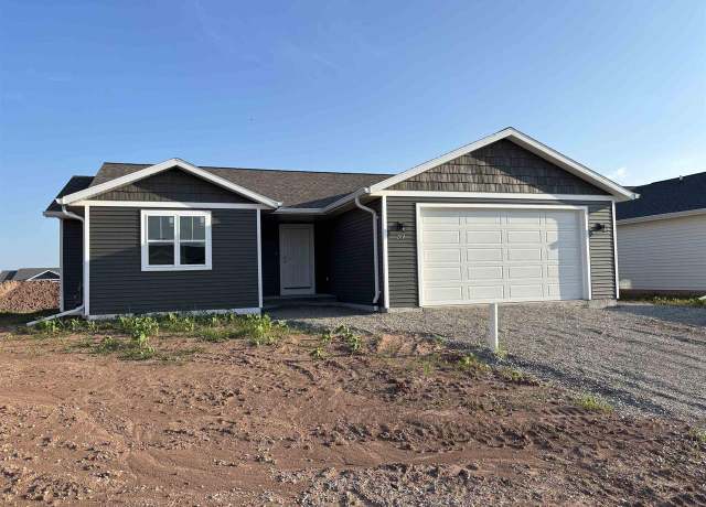 Property at 2011 Red Fox Ln, Kaukauna, WI 54130, 3 beds, 2 baths