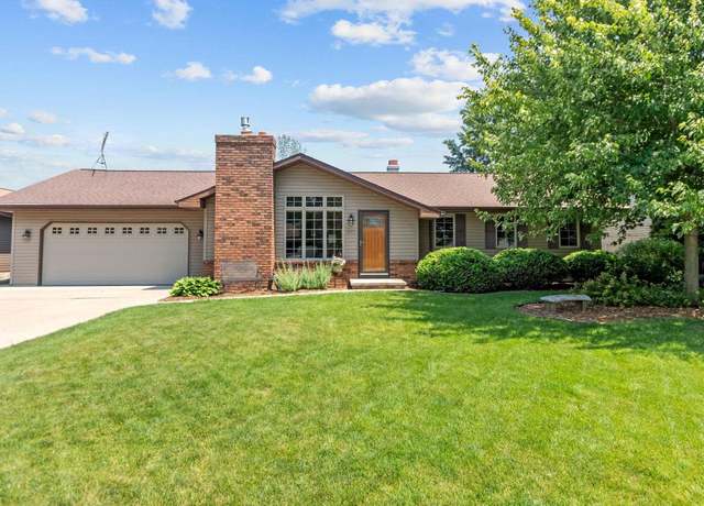 Property at 1722 N Mcintosh St, Appleton, WI 54914, 3 beds, 2 baths