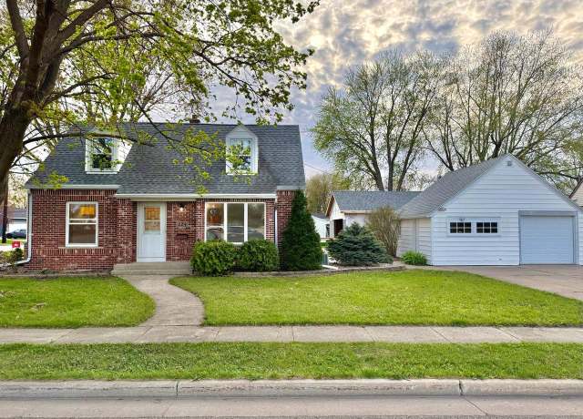 Property at 124 Elm Ave, Waupun, WI 53963, 3 beds, 1 bath