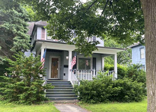 Property at 152 Hoyt St, Fond Du Lac, WI 54935, 4 beds, 1.5 baths