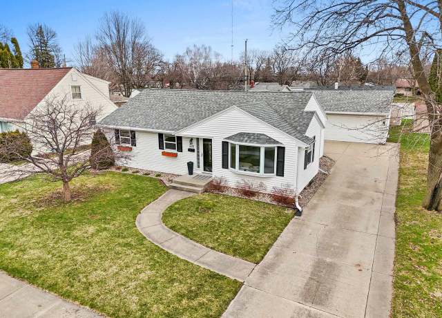Property at 500 S Christine St, Appleton, WI 54915, 3 beds, 1.5 baths