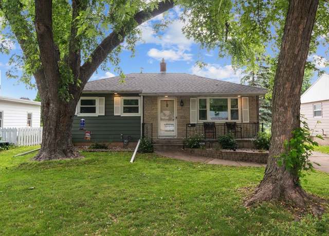 Property at 1012 Grove St, Oshkosh, WI 54901, 3 beds, 2 baths