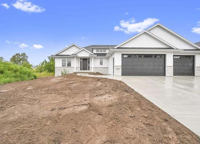 Property at 1634 Sweetbriar Way, Green Bay, WI 54311, 3 beds, 2.5 baths