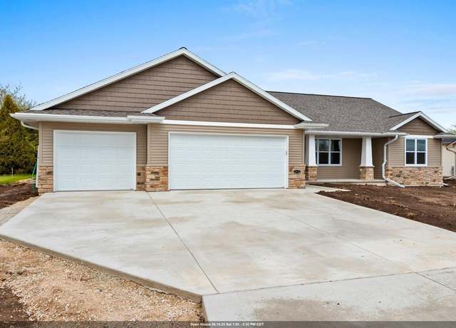 Property at 513 Kirkland Ave, Algoma, WI 54201, 3 beds, 2 baths