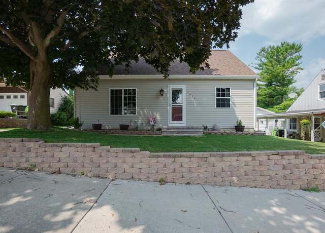 Property at 1920 Pleasant Ave, New Holstein, WI 53061, 3 beds, 1 bath