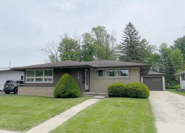 Property at 1218 S Telulah Ave, Appleton, WI 54915, 3 beds, 1.5 baths