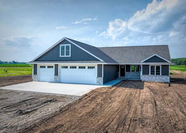 Property at 3712 Westpoint Rd, Suamico, WI 54131, 3 beds, 2.5 baths