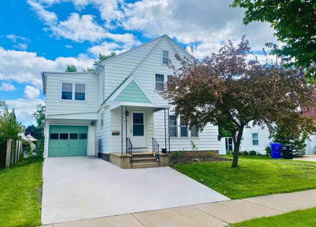Property at 333 W Parkway Blvd, Appleton, WI 54911, 3 beds, 1 bath