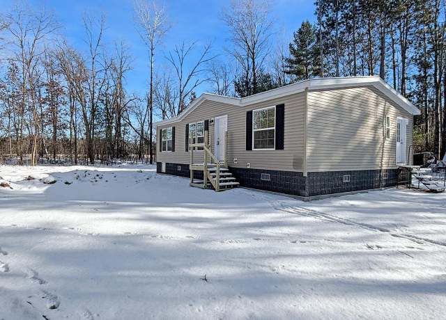 Property at 1908 W 10th Dr, Friendship, WI 53934, 2 beds, 2 baths