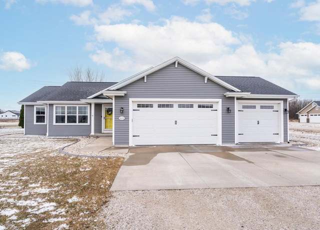 Property at W2179 Tim Dr, Brillion, WI 54100, 4 beds, 3 baths